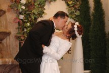 10RenewalKiss th
