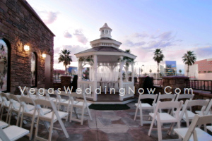 Gazebo-wedding-05-hth